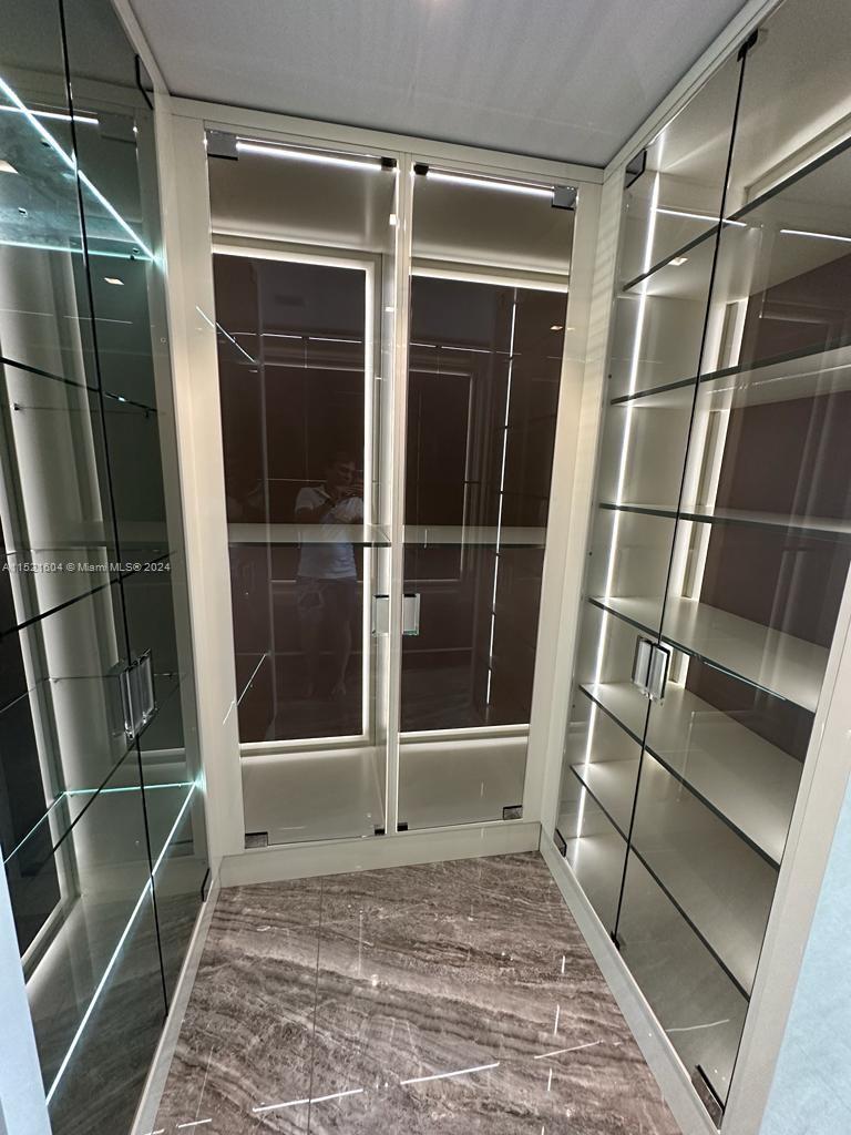 High-end Italian custom-made closet