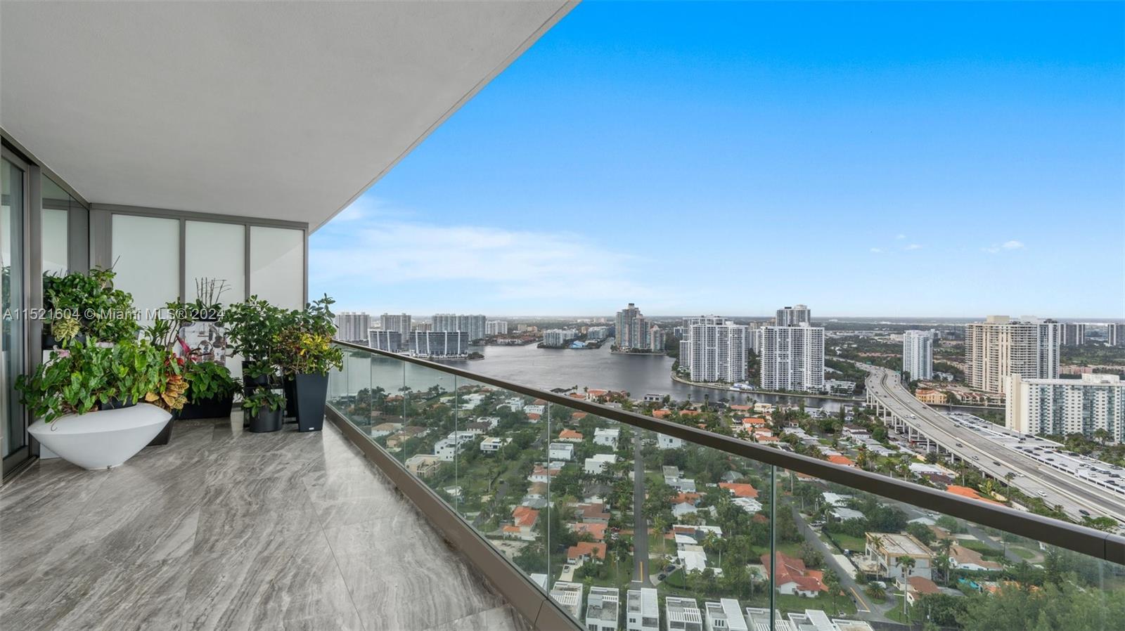 18975 Collins, Sunny Isles Beach, FL, 33160 United States, 3 Bedrooms Bedrooms, ,5 BathroomsBathrooms,Residential,For Sale,Collins,A11521604