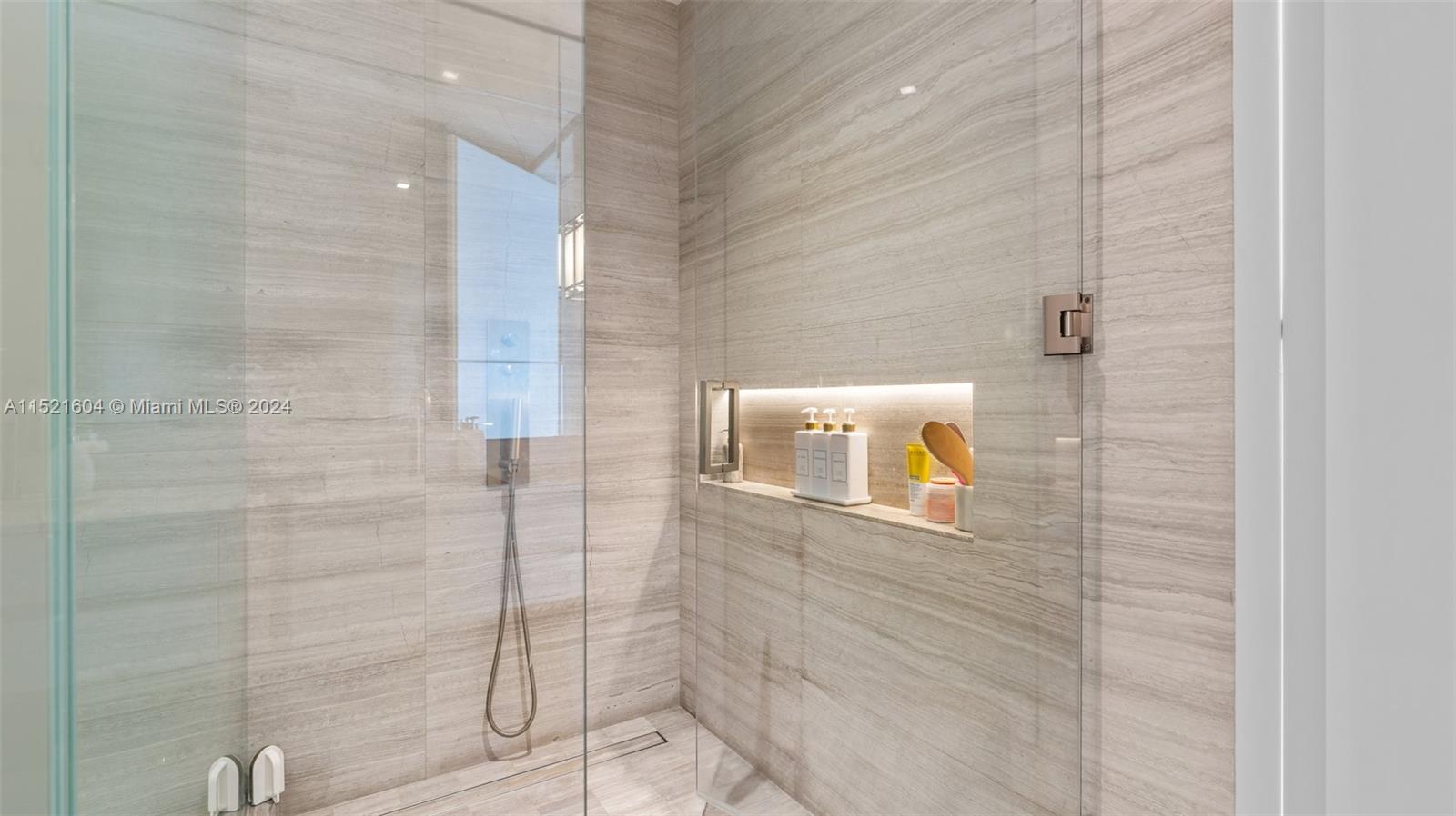 18975 Collins 2901, Sunny Isles Beach, Florida 33160, 3 Bedrooms Bedrooms, ,5 BathroomsBathrooms,Residential,For Sale,18975 Collins 2901,A11521604