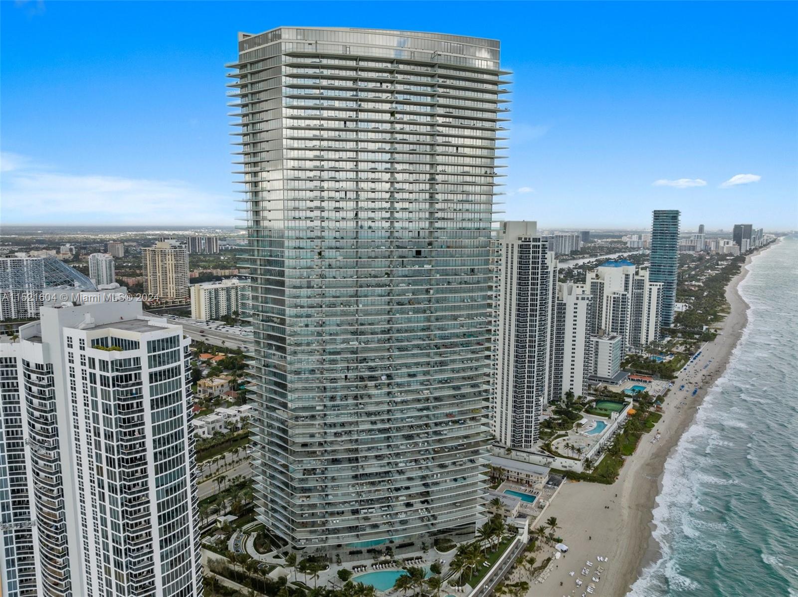 18975 Collins, Sunny Isles Beach, FL, 33160 United States, 3 Bedrooms Bedrooms, ,5 BathroomsBathrooms,Residential,For Sale,Collins,A11521604