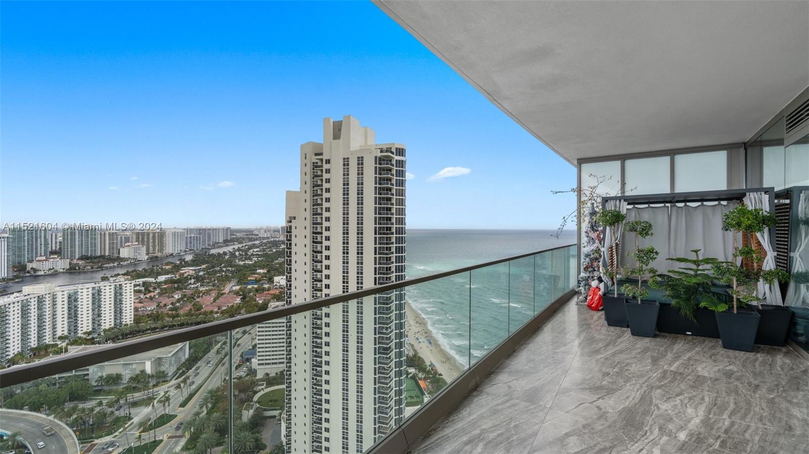 18975 Collins, Sunny Isles Beach, FL, 33160 United States, 3 Bedrooms Bedrooms, ,5 BathroomsBathrooms,Residential,For Sale,Collins,A11521604