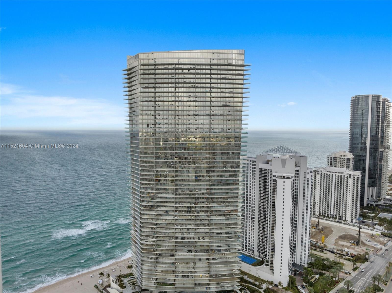 18975 Collins, Sunny Isles Beach, FL, 33160 United States, 3 Bedrooms Bedrooms, ,5 BathroomsBathrooms,Residential,For Sale,Collins,A11521604