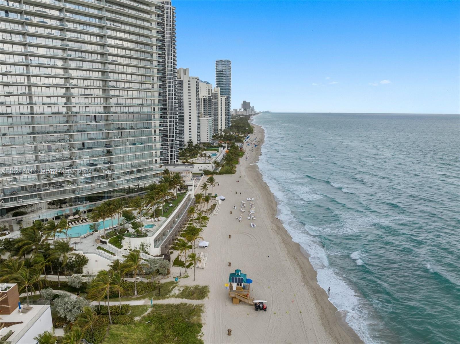 18975 Collins, Sunny Isles Beach, FL, 33160 United States, 3 Bedrooms Bedrooms, ,5 BathroomsBathrooms,Residential,For Sale,Collins,A11521604