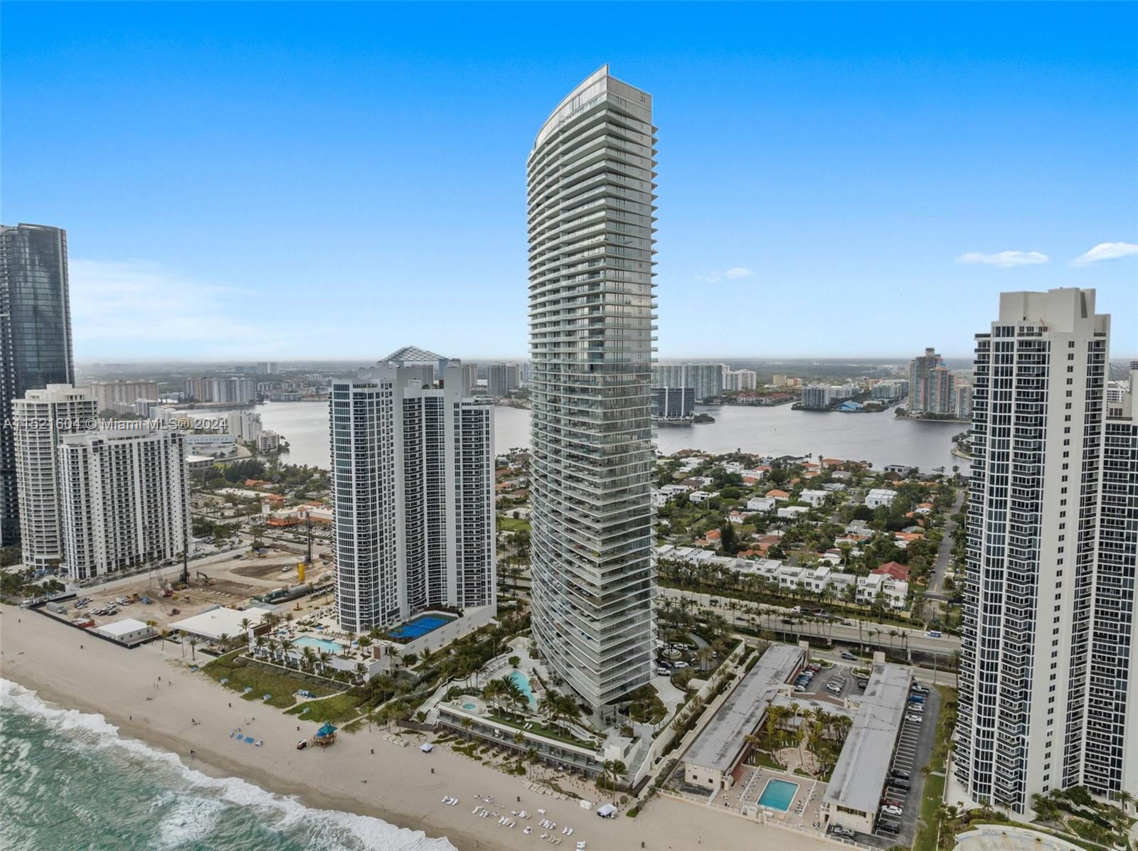 18975 Collins 2901, Sunny Isles Beach, Florida 33160, 3 Bedrooms Bedrooms, ,5 BathroomsBathrooms,Residential,For Sale,18975 Collins 2901,A11521604