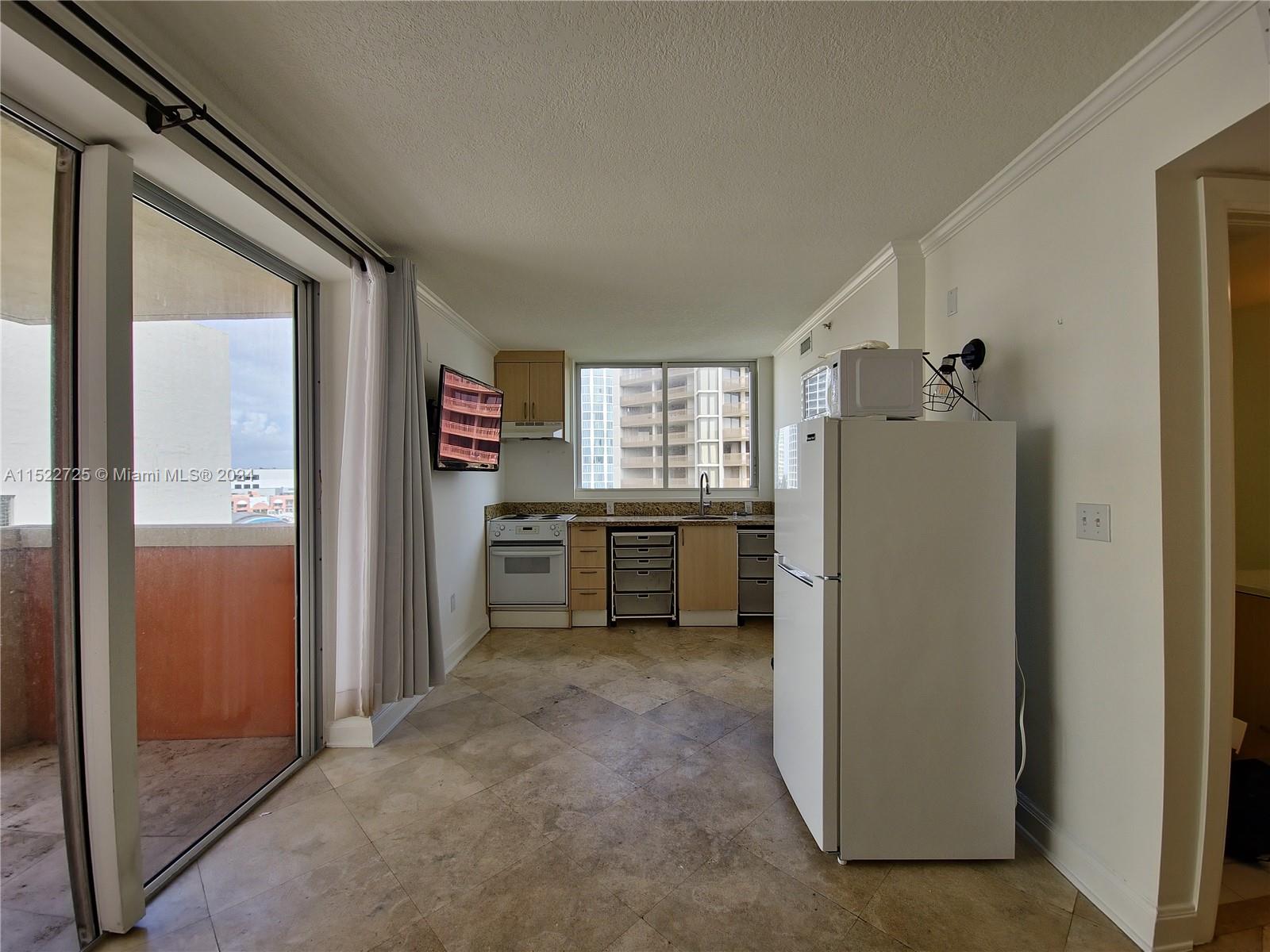 2951 Bayshore Dr, Miami, FL, 33133 United States, 1 Bedroom Bedrooms, ,1 BathroomBathrooms,Residential,For Sale,Bayshore Dr,A11522725