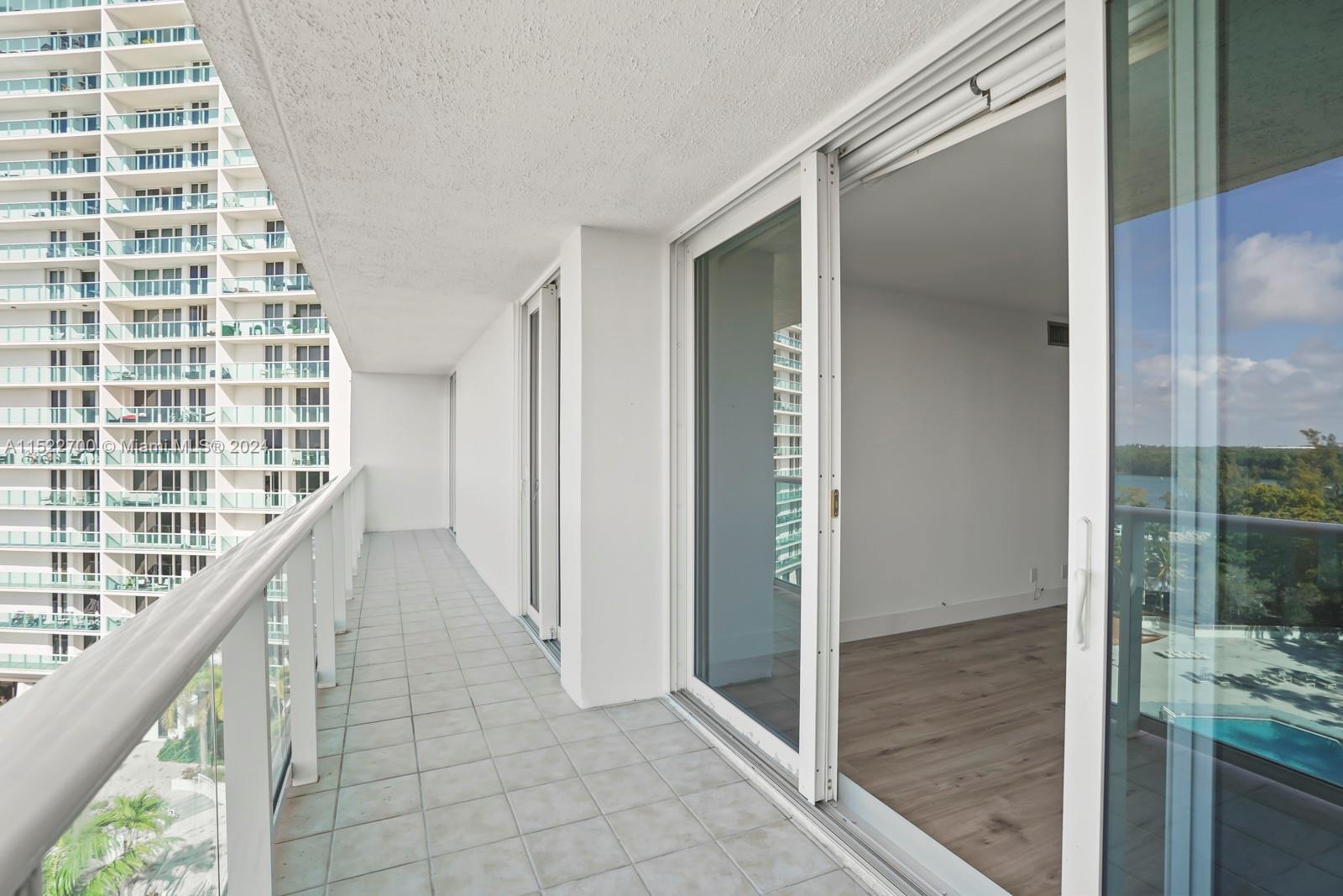 100 Bayview Dr 718, Sunny Isles Beach, FL 33160, 2 Bedrooms Bedrooms, ,2 BathroomsBathrooms,Residential,For Sale,Bayview Dr,A11522700