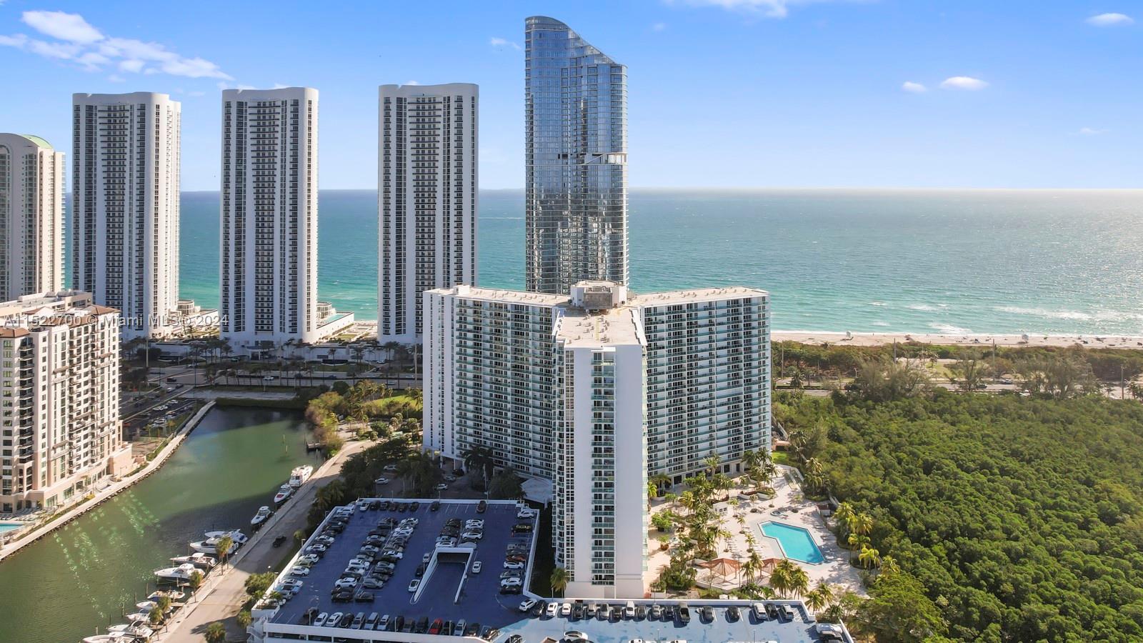 100 Bayview Dr 718, Sunny Isles Beach, FL 33160, 2 Bedrooms Bedrooms, ,2 BathroomsBathrooms,Residential,For Sale,Bayview Dr,A11522700