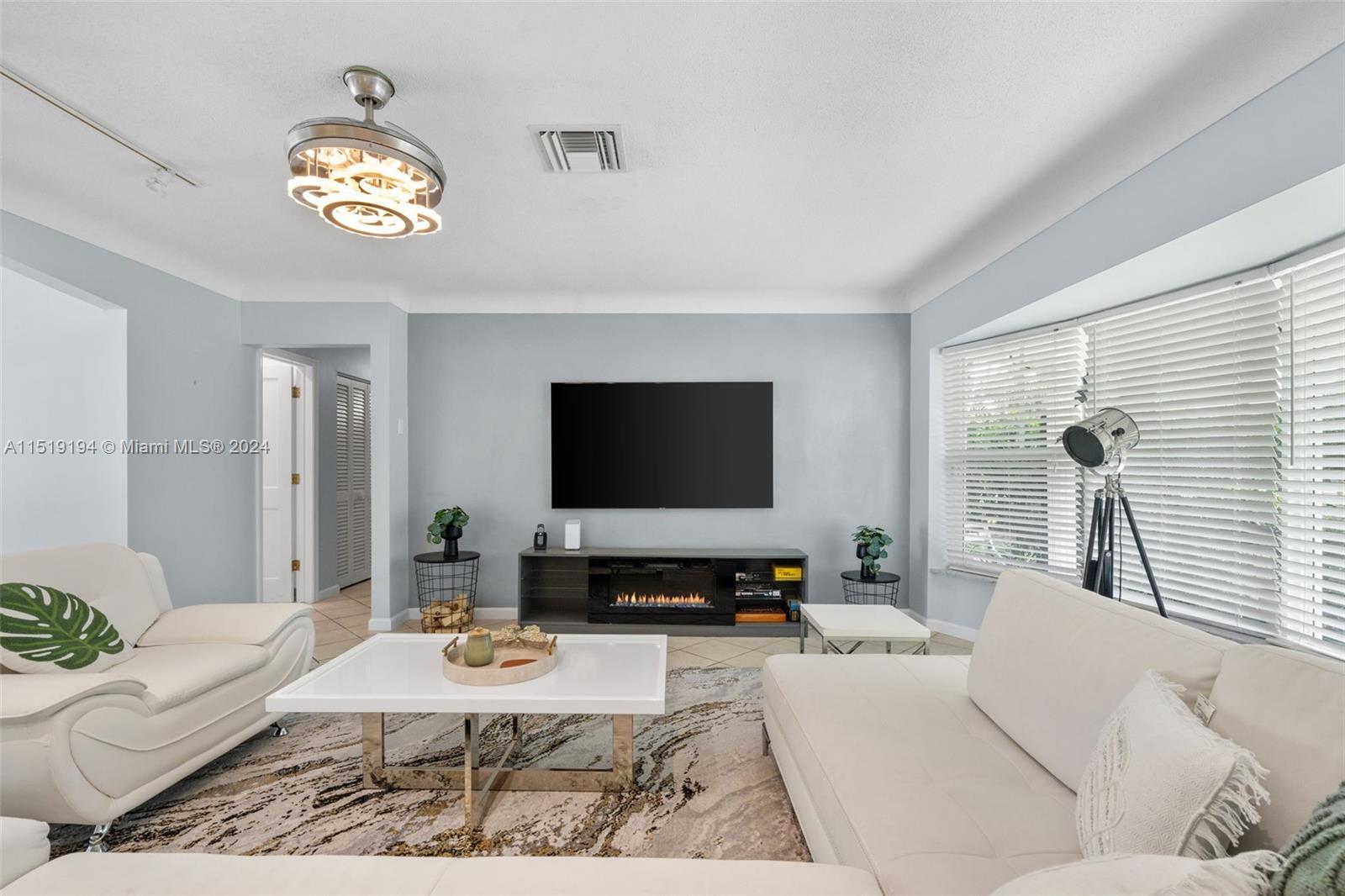 5900 NE 14th Ln 0, Fort Lauderdale, Florida 33334, 4 Bedrooms Bedrooms, ,3 BathroomsBathrooms,Residentiallease,For Rent,5900 NE 14th Ln 0,A11519194