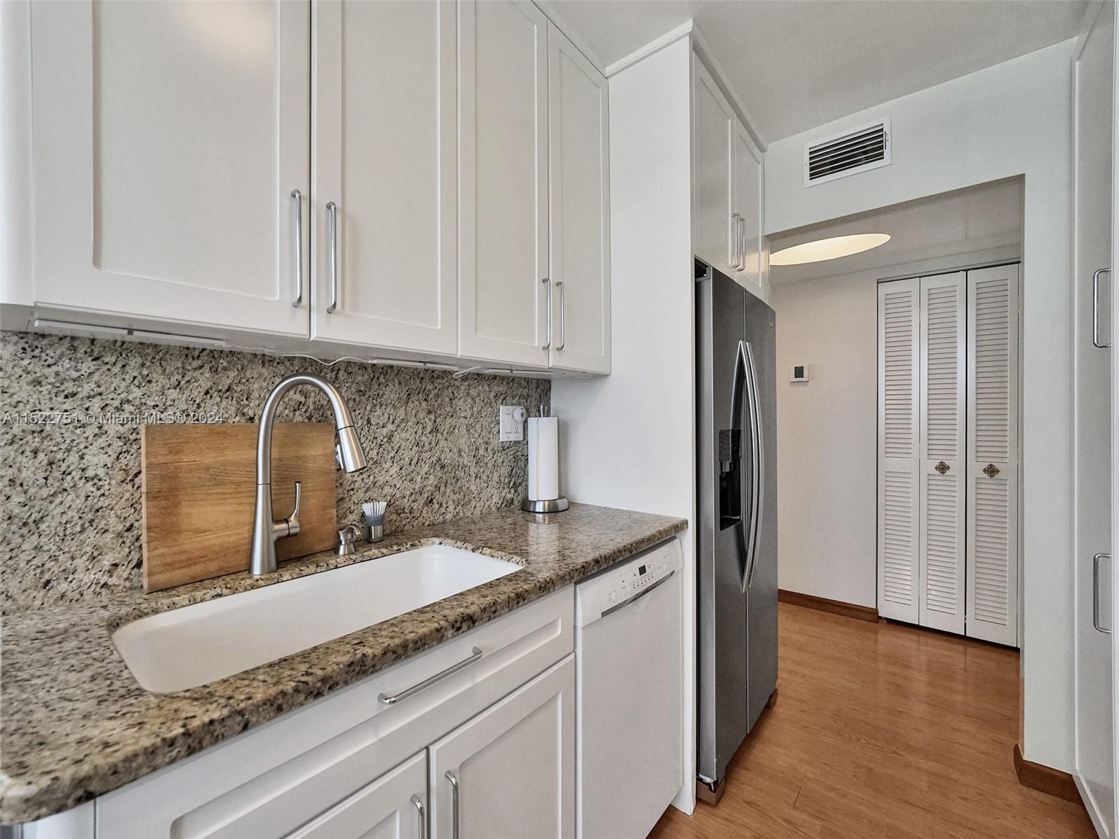 1833 S Ocean Dr 1702, Hallandale Beach, Florida 33009, 2 Bedrooms Bedrooms, ,2 BathroomsBathrooms,Residential,For Sale,1833 S Ocean Dr 1702,A11522751