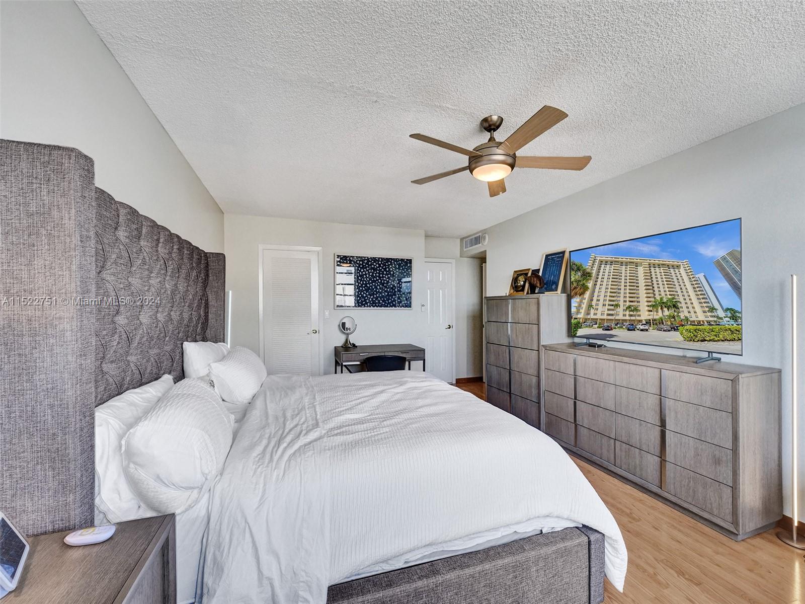 1833 S Ocean Dr 1702, Hallandale Beach, Florida 33009, 2 Bedrooms Bedrooms, ,2 BathroomsBathrooms,Residential,For Sale,1833 S Ocean Dr 1702,A11522751