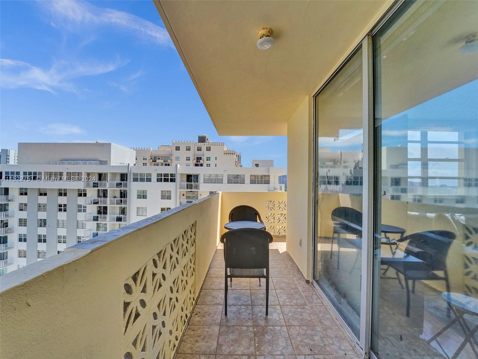 1833 S Ocean Dr 1702, Hallandale Beach, Florida 33009, 2 Bedrooms Bedrooms, ,2 BathroomsBathrooms,Residential,For Sale,1833 S Ocean Dr 1702,A11522751