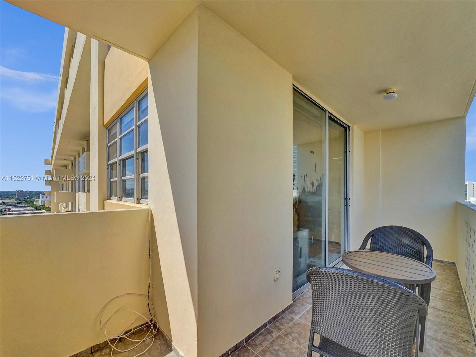 1833 S Ocean Dr 1702, Hallandale Beach, Florida 33009, 2 Bedrooms Bedrooms, ,2 BathroomsBathrooms,Residential,For Sale,1833 S Ocean Dr 1702,A11522751