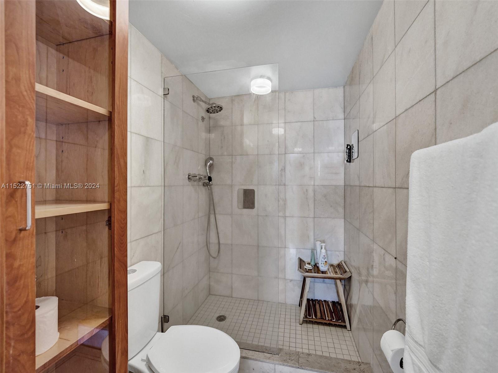 1833 Ocean Dr, Hallandale Beach, FL, 33009 United States, 2 Bedrooms Bedrooms, ,2 BathroomsBathrooms,Residential,For Sale,Ocean Dr,A11522751