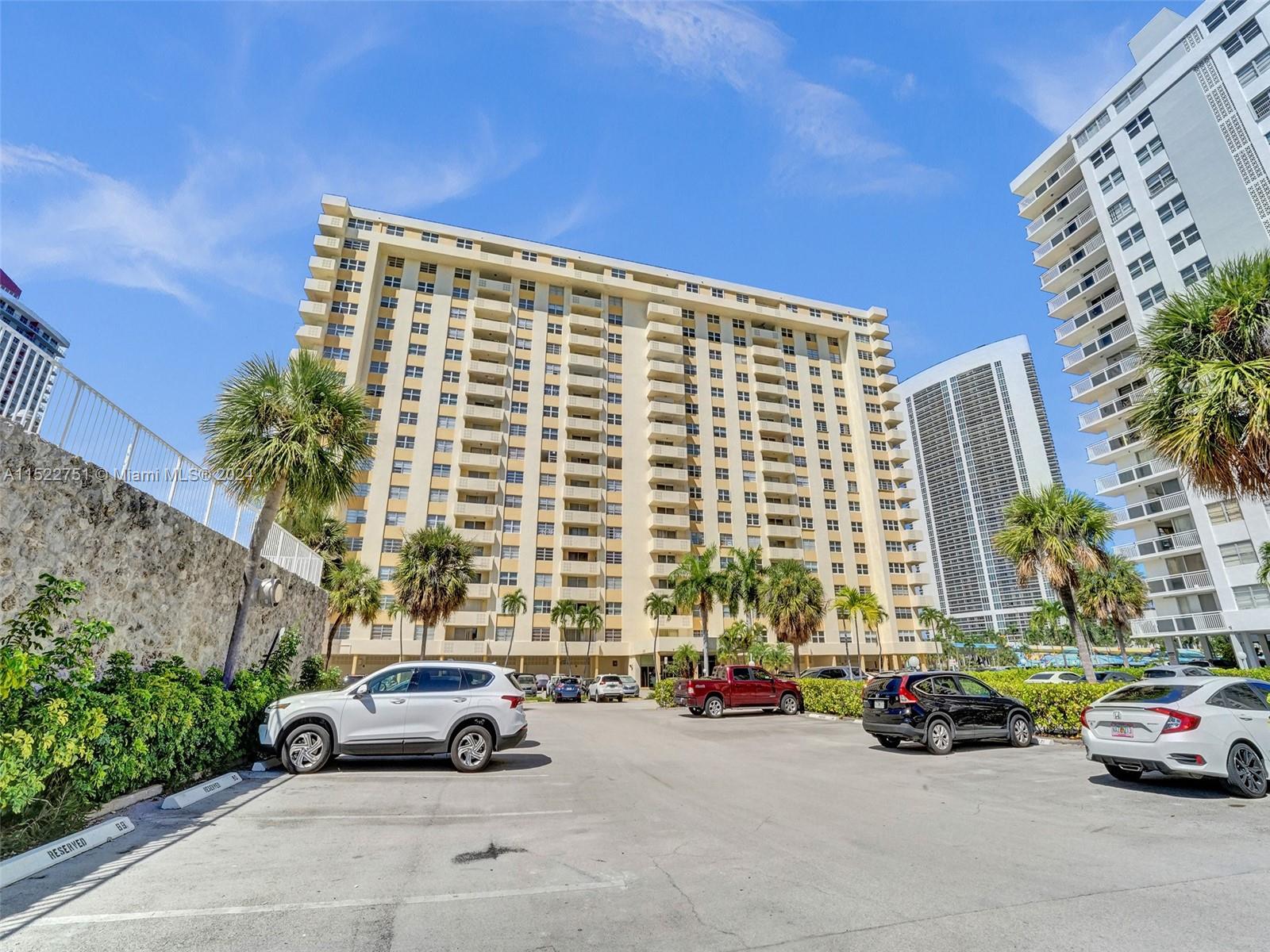 1833 Ocean Dr, Hallandale Beach, FL, 33009 United States, 2 Bedrooms Bedrooms, ,2 BathroomsBathrooms,Residential,For Sale,Ocean Dr,A11522751