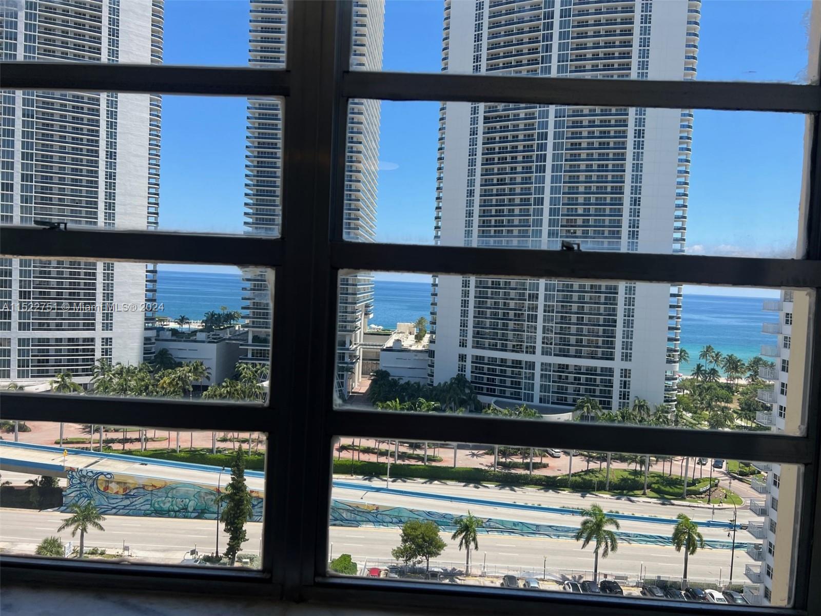 1833 Ocean Dr, Hallandale Beach, FL, 33009 United States, 2 Bedrooms Bedrooms, ,2 BathroomsBathrooms,Residential,For Sale,Ocean Dr,A11522751