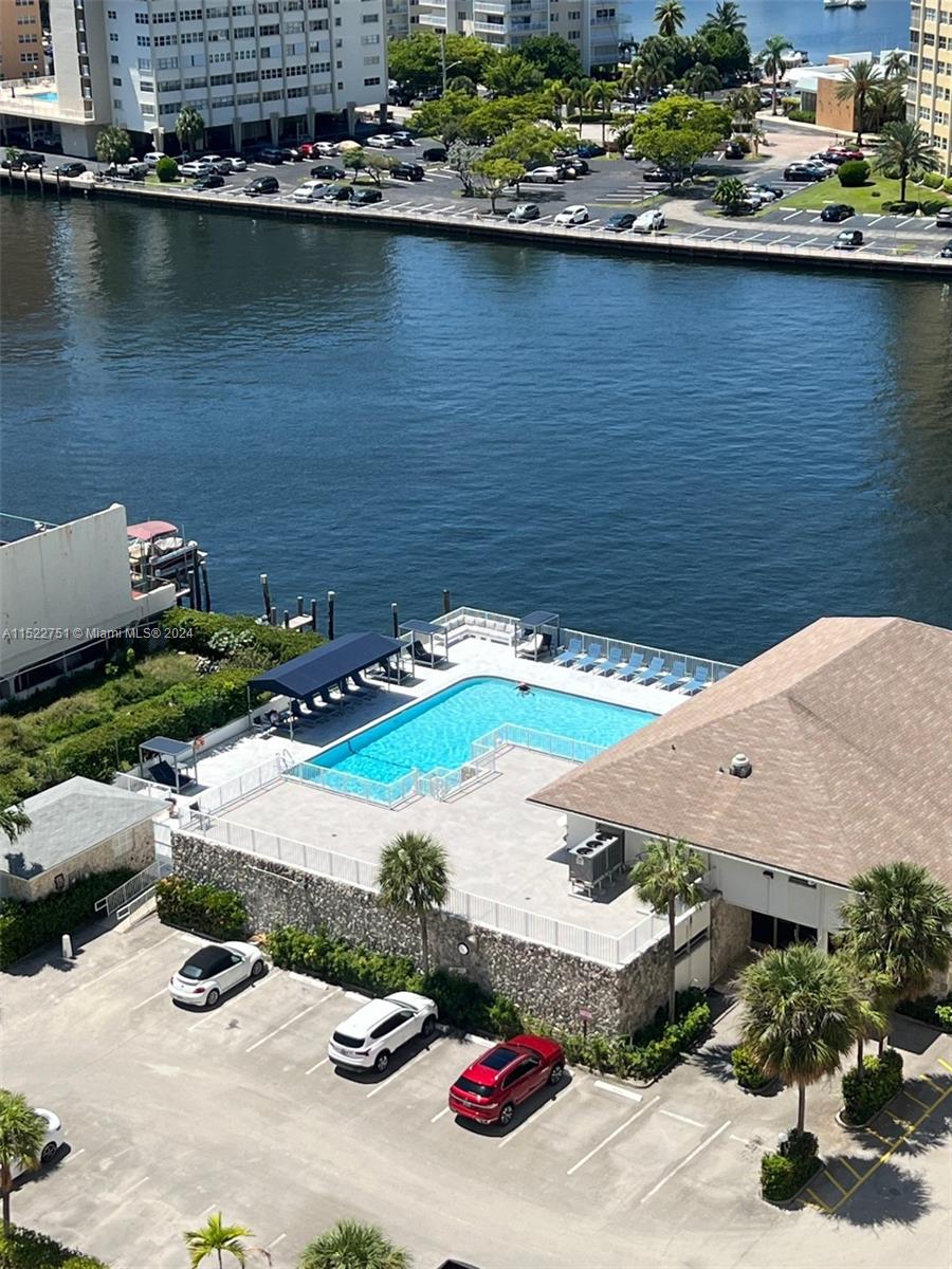 1833 Ocean Dr, Hallandale Beach, FL, 33009 United States, 2 Bedrooms Bedrooms, ,2 BathroomsBathrooms,Residential,For Sale,Ocean Dr,A11522751