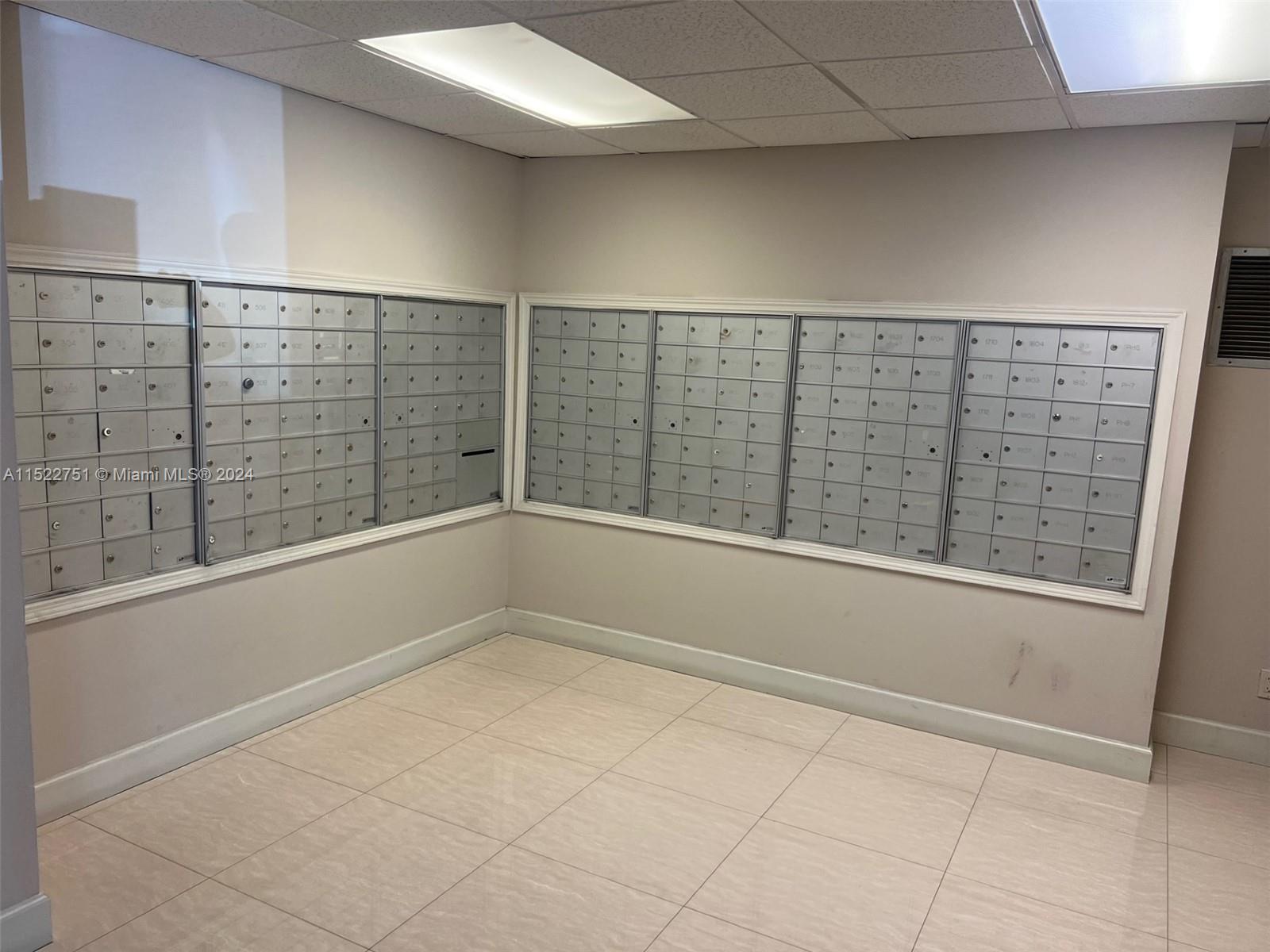 1833 S Ocean Dr 1702, Hallandale Beach, Florida 33009, 2 Bedrooms Bedrooms, ,2 BathroomsBathrooms,Residential,For Sale,1833 S Ocean Dr 1702,A11522751