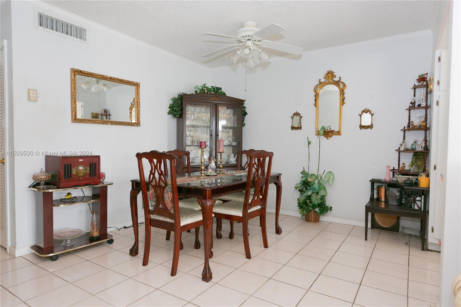 51 204th St, Miami Gardens, FL, 33179 United States, 1 Bedroom Bedrooms, ,1 BathroomBathrooms,Residential,For Sale,204th St,A11509500