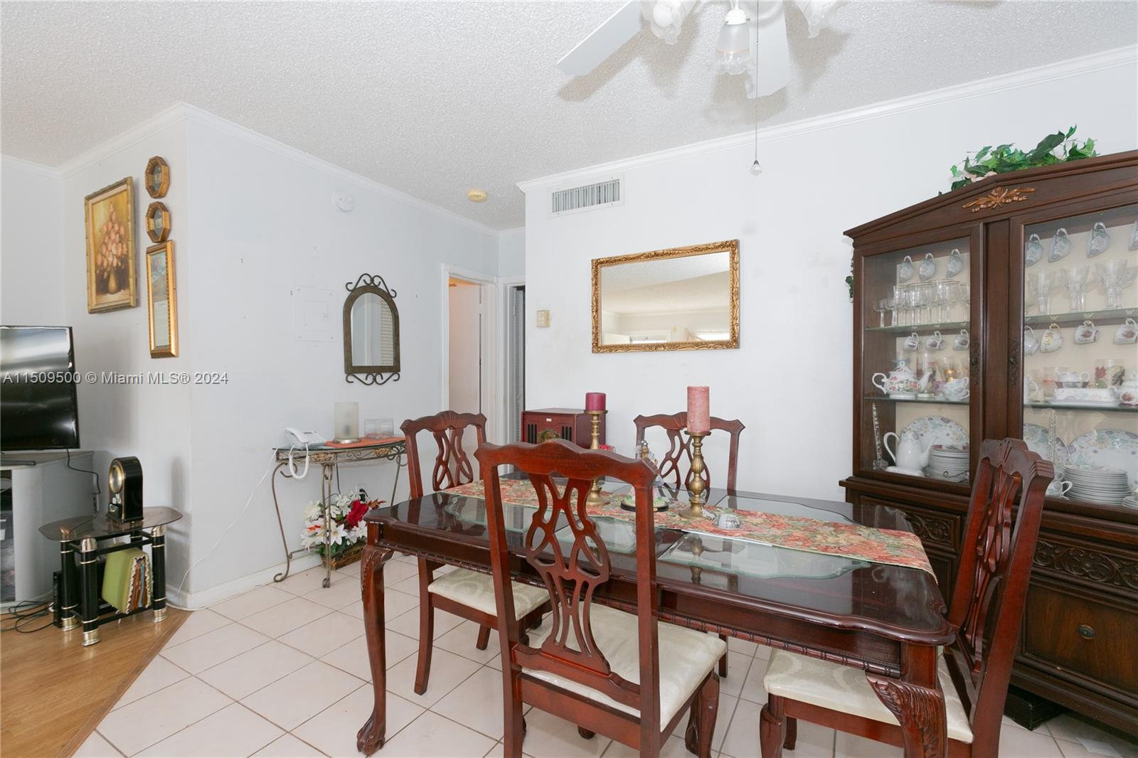 51 204th St, Miami Gardens, FL, 33179 United States, 1 Bedroom Bedrooms, ,1 BathroomBathrooms,Residential,For Sale,204th St,A11509500