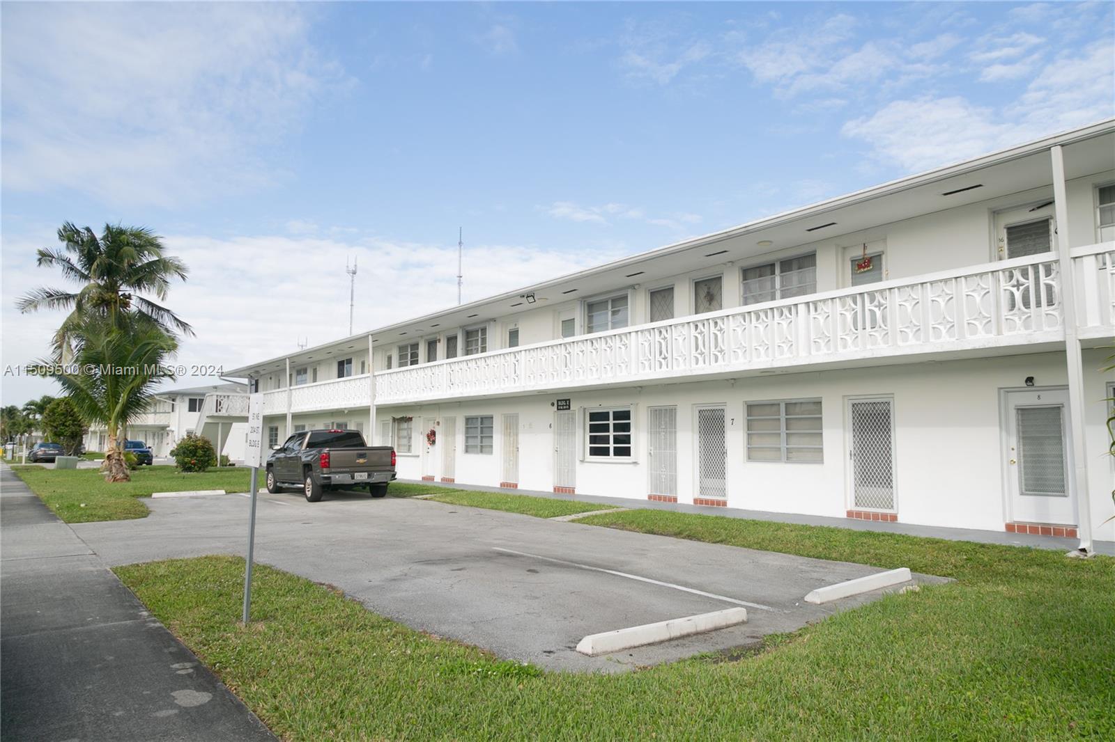 51 204th St, Miami Gardens, FL, 33179 United States, 1 Bedroom Bedrooms, ,1 BathroomBathrooms,Residential,For Sale,204th St,A11509500