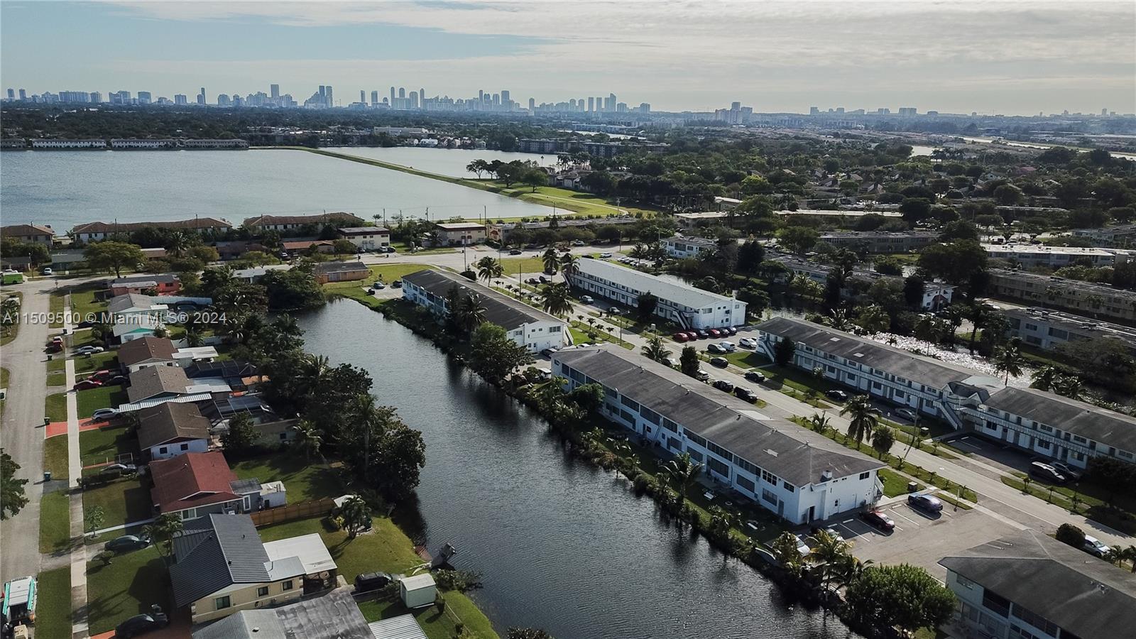 51 204th St, Miami Gardens, FL, 33179 United States, 1 Bedroom Bedrooms, ,1 BathroomBathrooms,Residential,For Sale,204th St,A11509500