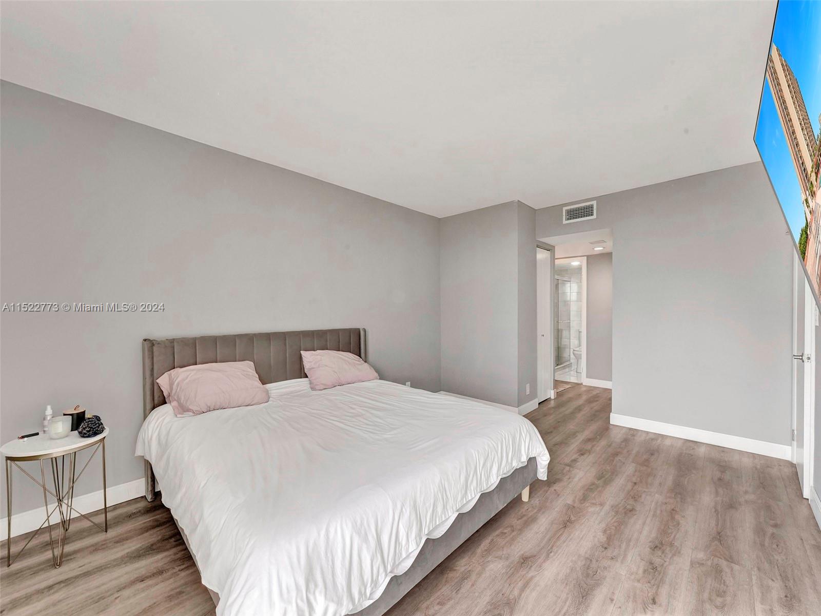 20379 W Country Club Dr 1537, Aventura, Florida 33180, 1 Bedroom Bedrooms, ,1 BathroomBathrooms,Residential,For Sale,20379 W Country Club Dr 1537,A11522773