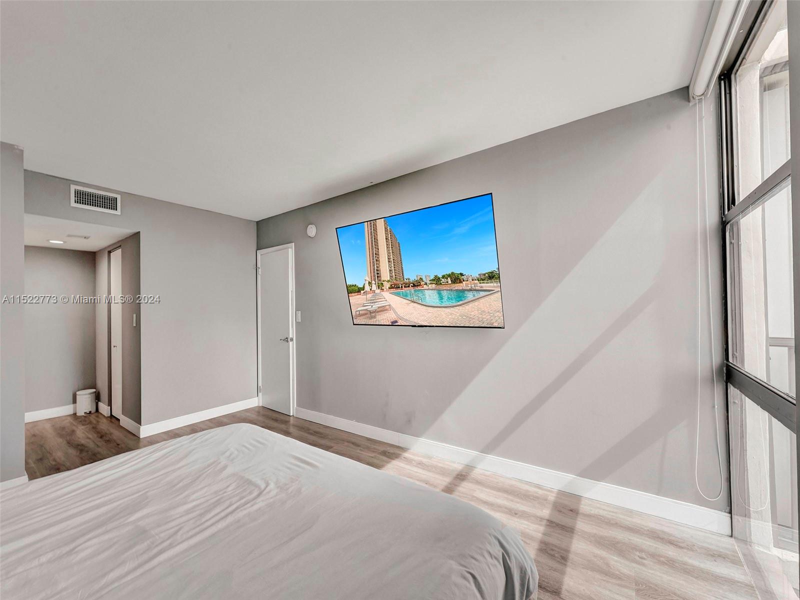 20379 W Country Club Dr 1537, Aventura, Florida 33180, 1 Bedroom Bedrooms, ,1 BathroomBathrooms,Residential,For Sale,20379 W Country Club Dr 1537,A11522773