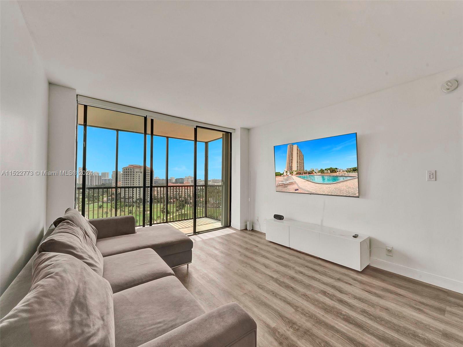 20379 W Country Club Dr 1537, Aventura, Florida 33180, 1 Bedroom Bedrooms, ,1 BathroomBathrooms,Residential,For Sale,20379 W Country Club Dr 1537,A11522773