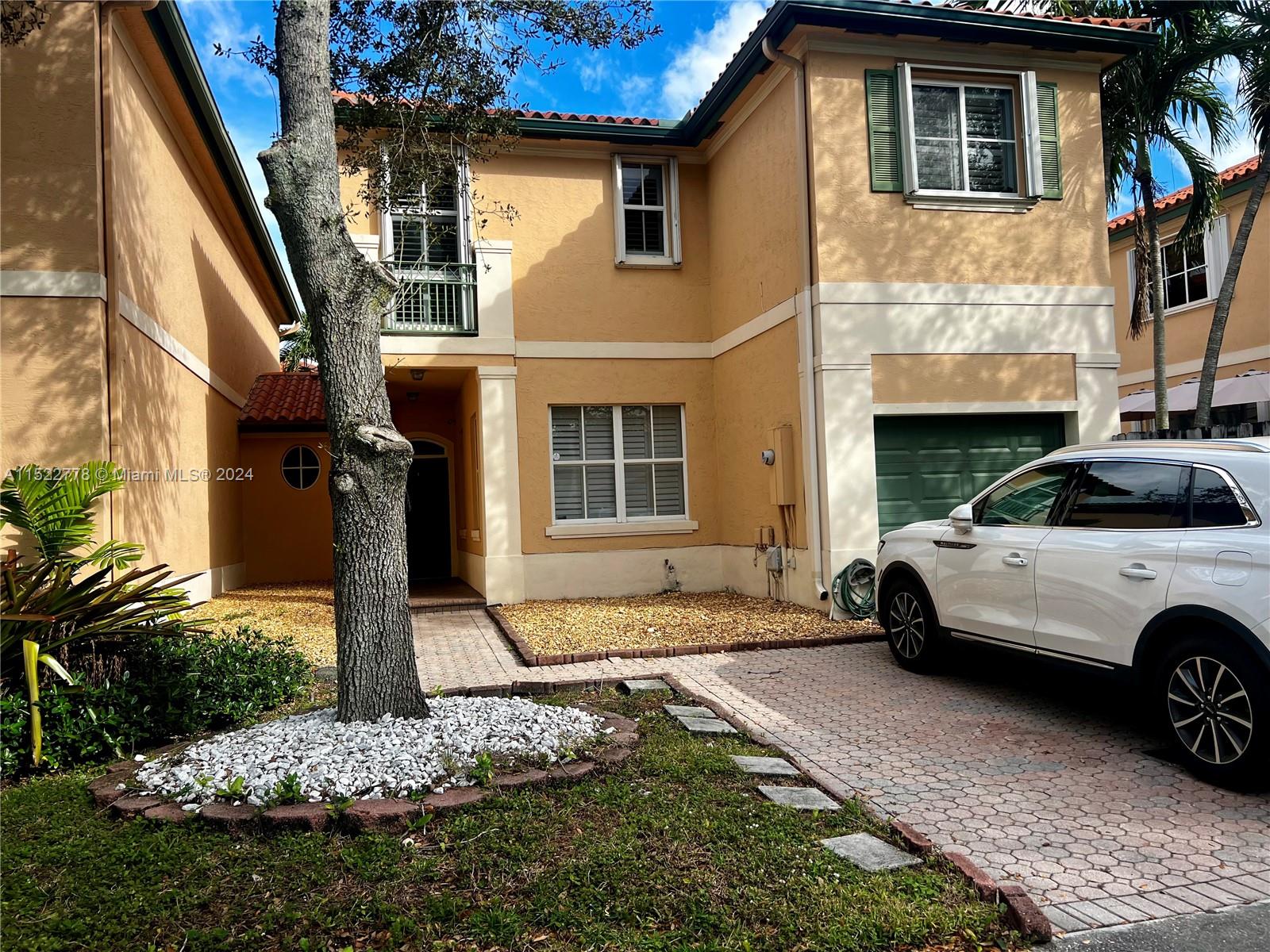 14243 83rd Pl, Miami Lakes, FL, 33016 United States, 3 Bedrooms Bedrooms, ,2 BathroomsBathrooms,Residential,For Sale,83rd Pl,A11522778