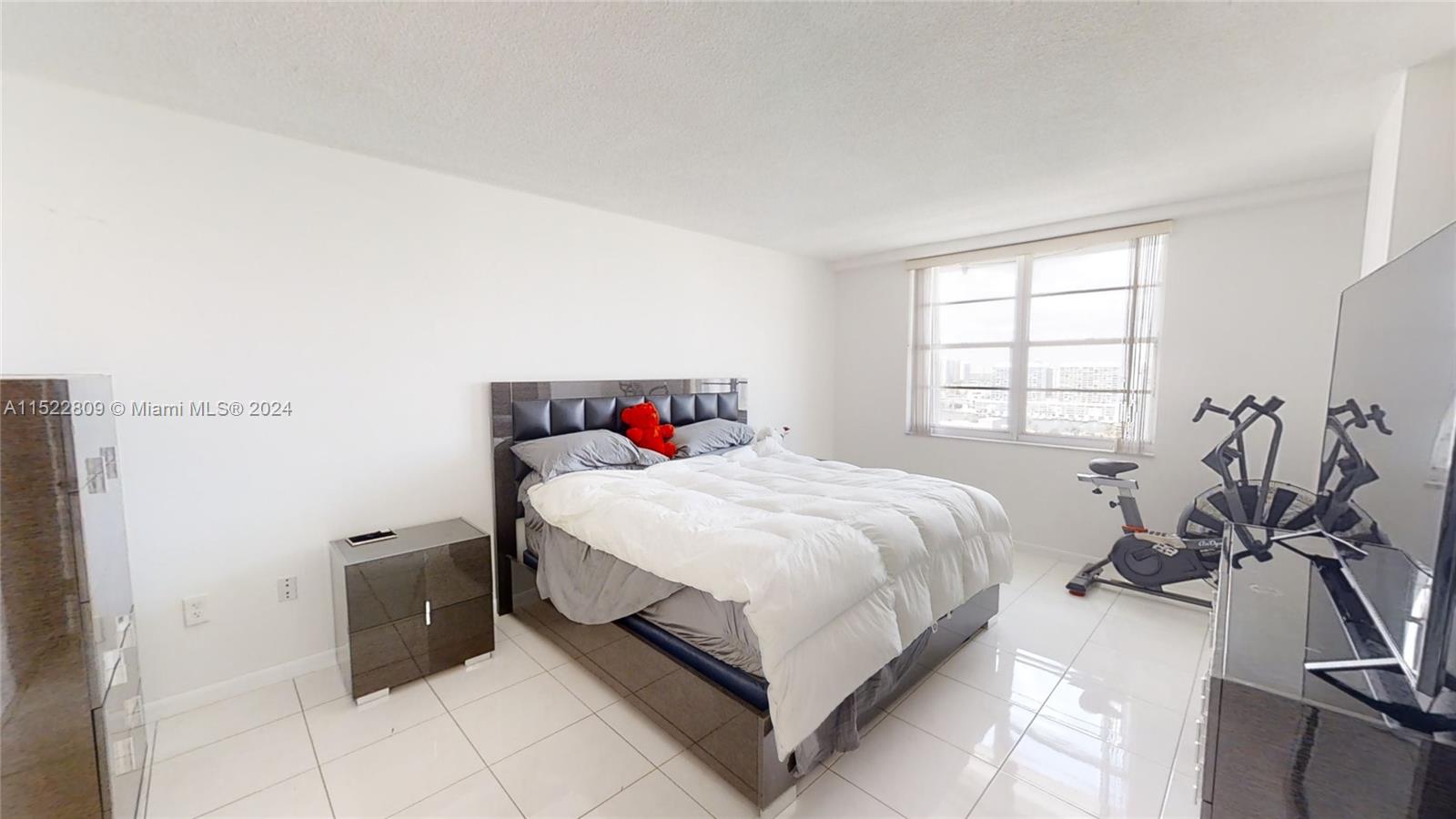 500 Bayview Dr 2131, Sunny Isles Beach, FL 33160, 2 Bedrooms Bedrooms, ,2 BathroomsBathrooms,Residential,For Sale,Bayview Dr,A11522809