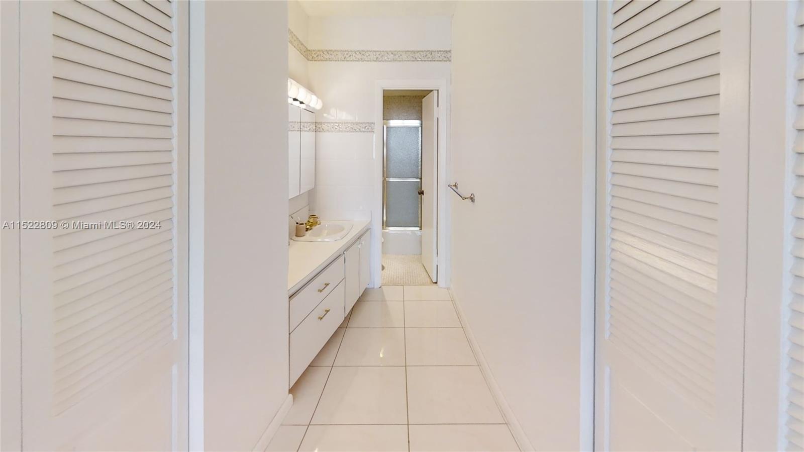 500 Bayview Dr 2131, Sunny Isles Beach, FL 33160, 2 Bedrooms Bedrooms, ,2 BathroomsBathrooms,Residential,For Sale,Bayview Dr,A11522809