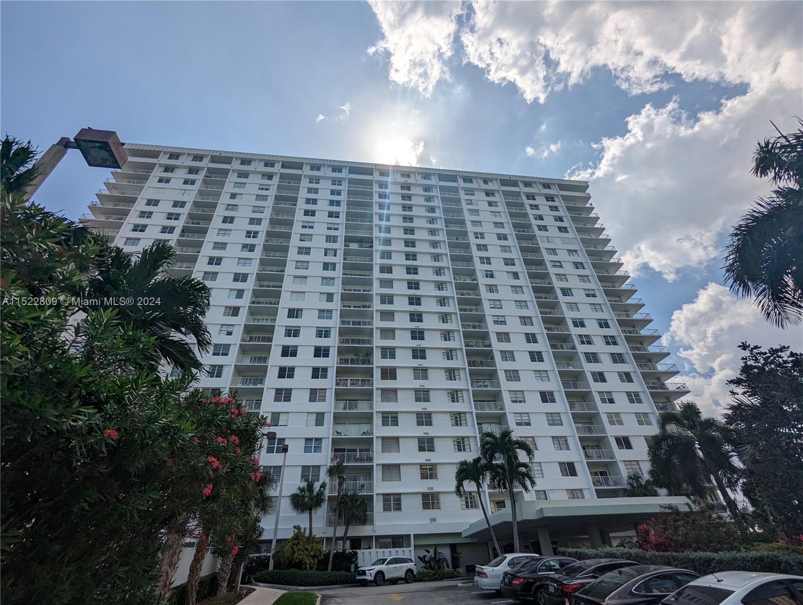 500 Bayview Dr 2131, Sunny Isles Beach, FL 33160, 2 Bedrooms Bedrooms, ,2 BathroomsBathrooms,Residential,For Sale,Bayview Dr,A11522809