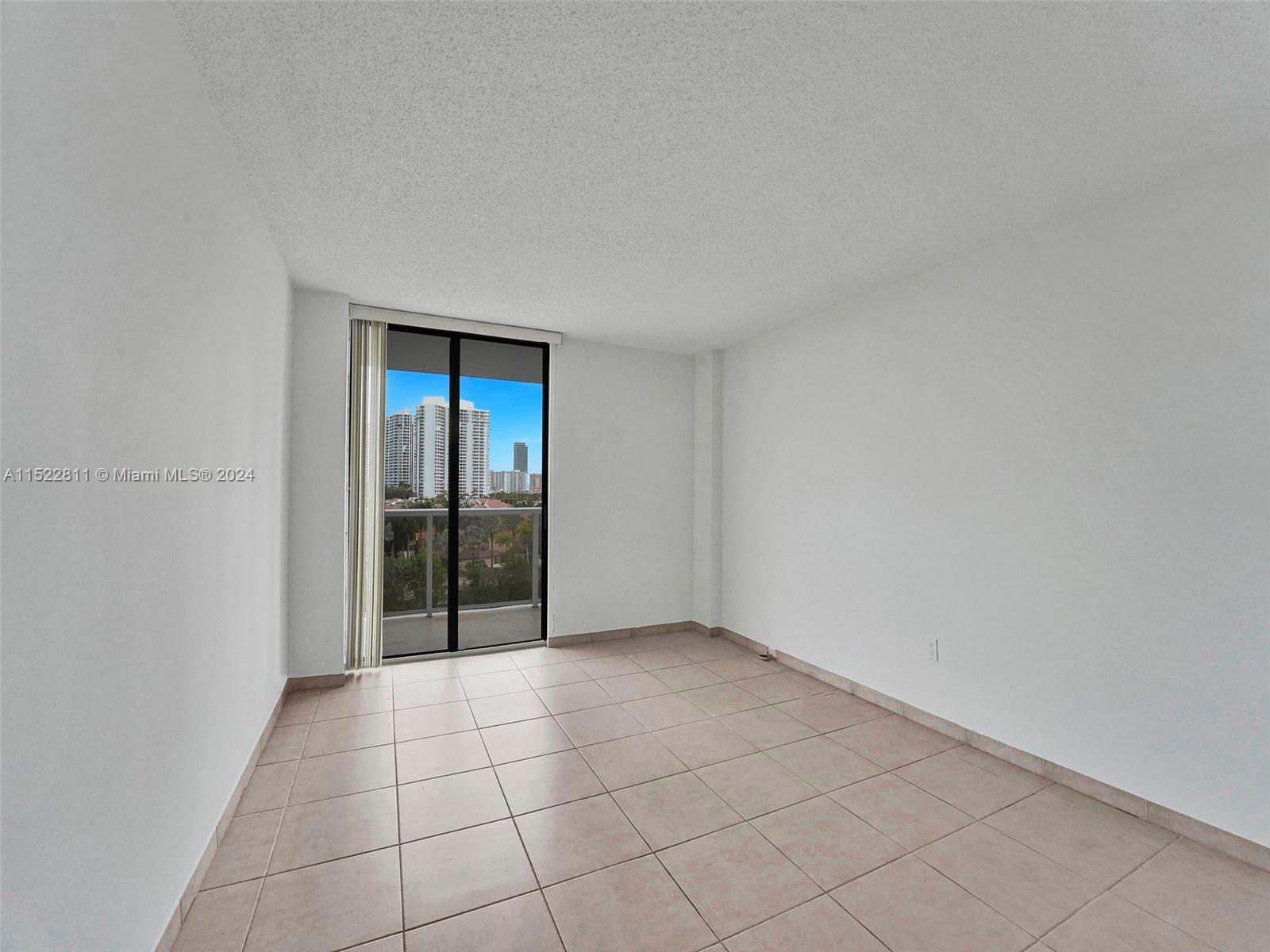 3701 N Country Club Dr 709, Aventura, Florida 33180, 2 Bedrooms Bedrooms, ,2 BathroomsBathrooms,Residential,For Sale,3701 N Country Club Dr 709,A11522811