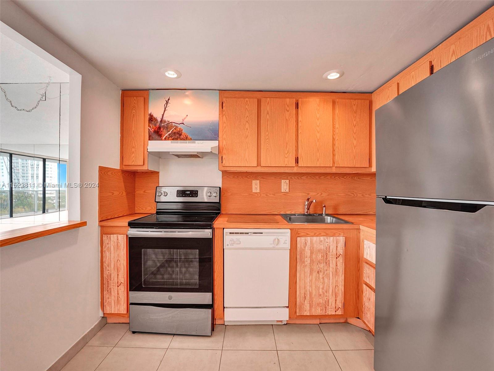 3701 N Country Club Dr 709, Aventura, Florida 33180, 2 Bedrooms Bedrooms, ,2 BathroomsBathrooms,Residential,For Sale,3701 N Country Club Dr 709,A11522811