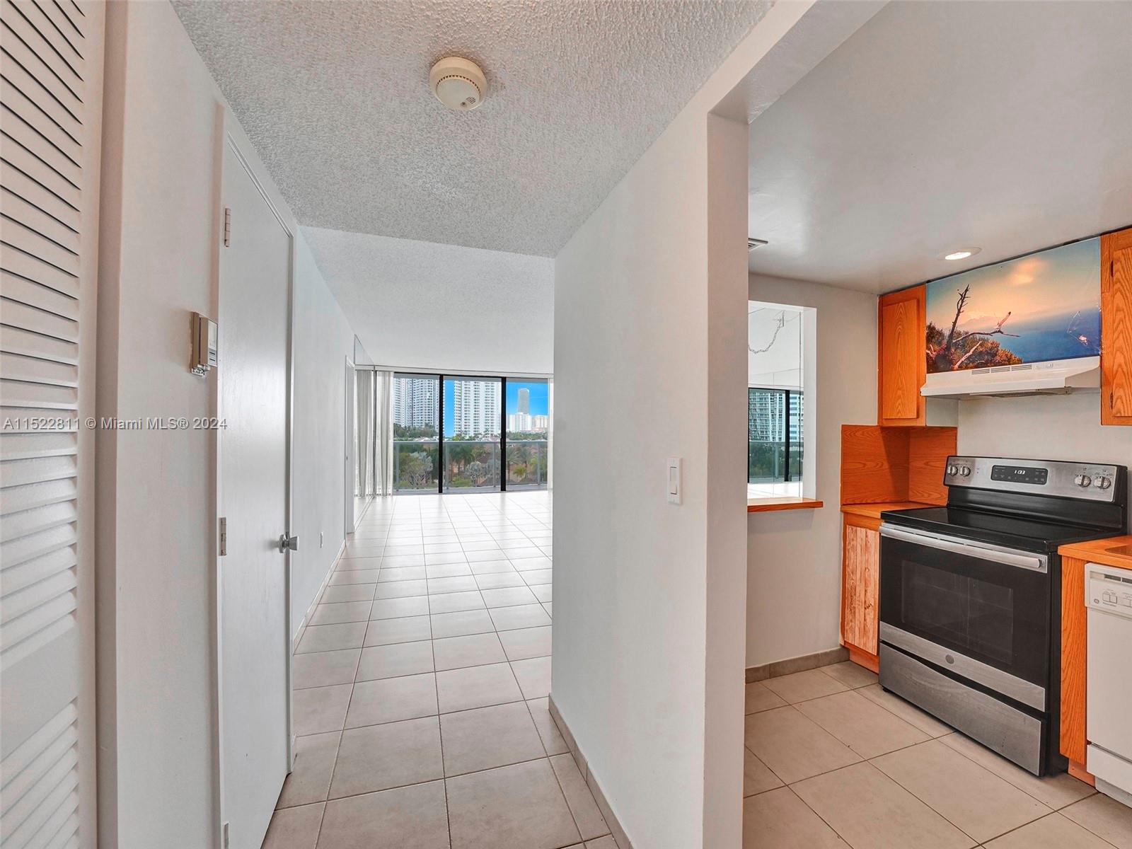 3701 N Country Club Dr 709, Aventura, Florida 33180, 2 Bedrooms Bedrooms, ,2 BathroomsBathrooms,Residential,For Sale,3701 N Country Club Dr 709,A11522811