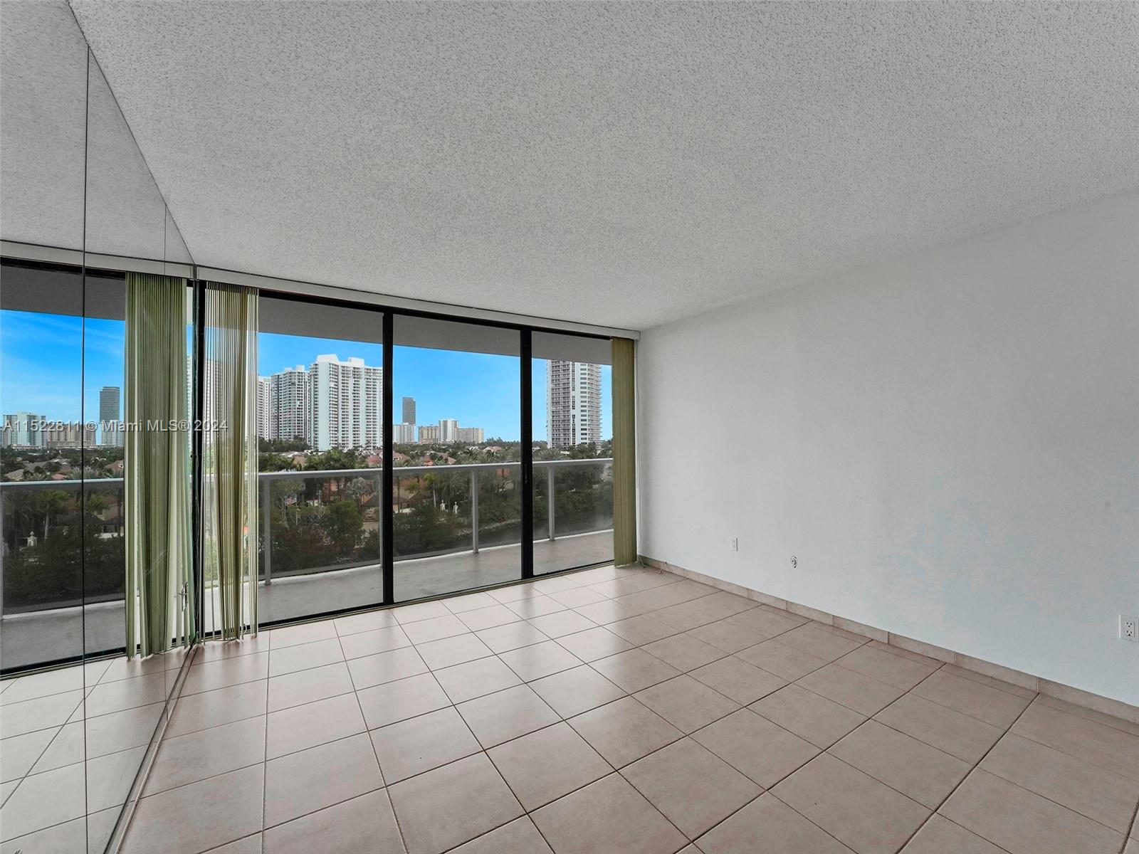 3701 N Country Club Dr 709, Aventura, Florida 33180, 2 Bedrooms Bedrooms, ,2 BathroomsBathrooms,Residential,For Sale,3701 N Country Club Dr 709,A11522811