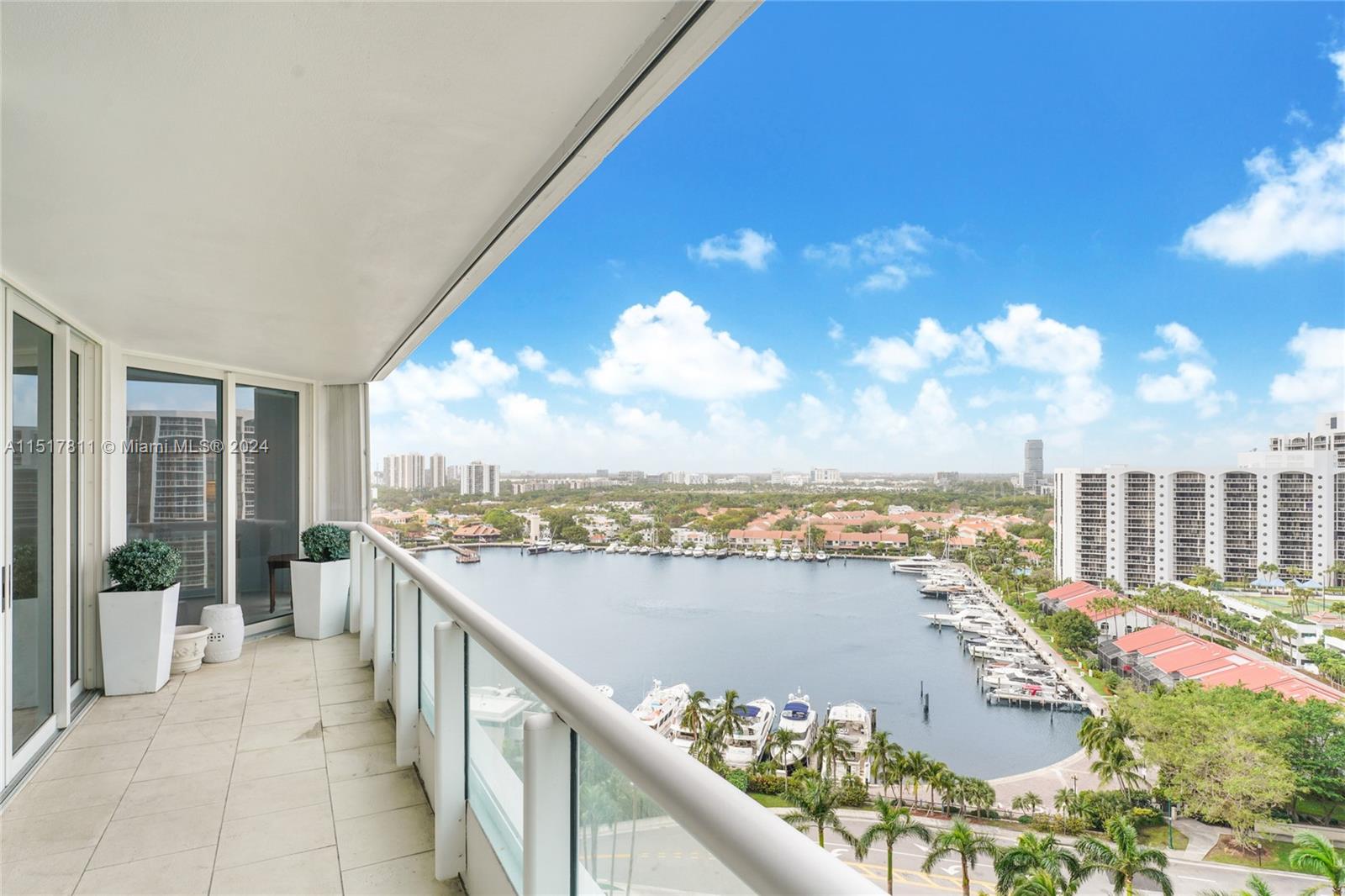 21055 Yacht Club Dr 1604, Aventura, FL 33180, 2 Bedrooms Bedrooms, ,2 BathroomsBathrooms,Residential,For Sale,Yacht Club Dr,A11517811