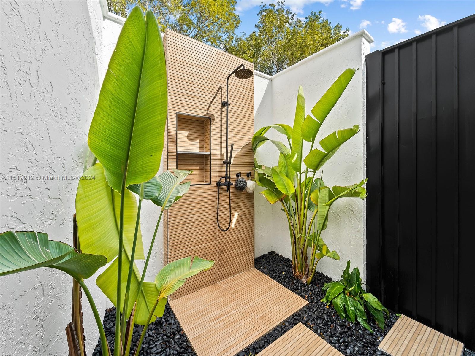 1236 Obispo Ave, Coral Gables, FL, 33134 United States, 4 Bedrooms Bedrooms, ,4 BathroomsBathrooms,Residential,For Sale,Obispo Ave,A11519219