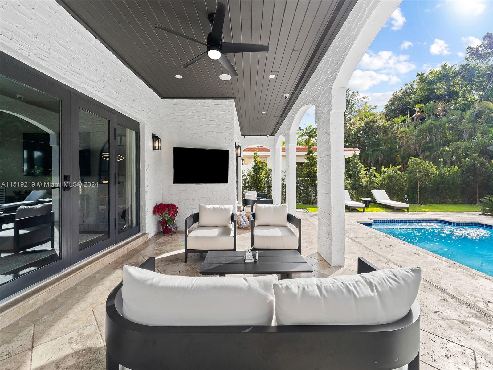 1236 Obispo Ave, Coral Gables, Florida 33134, 4 Bedrooms Bedrooms, ,4 BathroomsBathrooms,Residential,For Sale,1236 Obispo Ave,A11519219