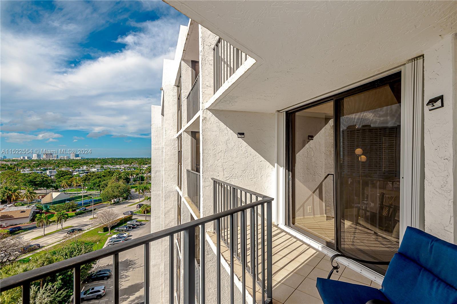 400 Leslie Dr 1011, Hallandale Beach, Florida 33009, 1 Bedroom Bedrooms, ,1 BathroomBathrooms,Residential,For Sale,400 Leslie Dr 1011,A11522554