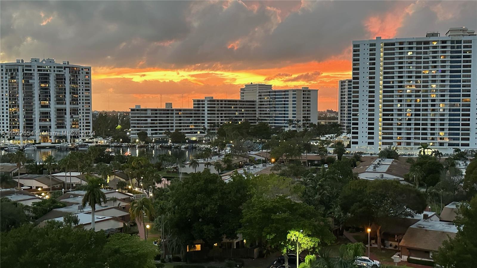 400 Leslie Dr, Hallandale Beach, FL, 33009 United States, 1 Bedroom Bedrooms, ,1 BathroomBathrooms,Residential,For Sale,Leslie Dr,A11522554