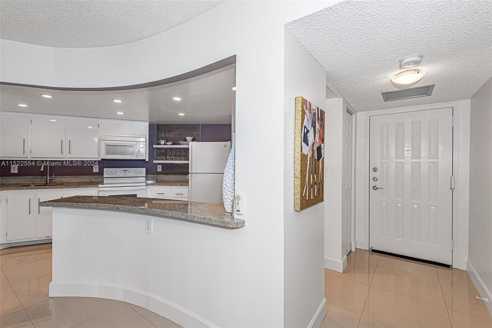 400 Leslie Dr 1011, Hallandale Beach, Florida 33009, 1 Bedroom Bedrooms, ,1 BathroomBathrooms,Residential,For Sale,400 Leslie Dr 1011,A11522554