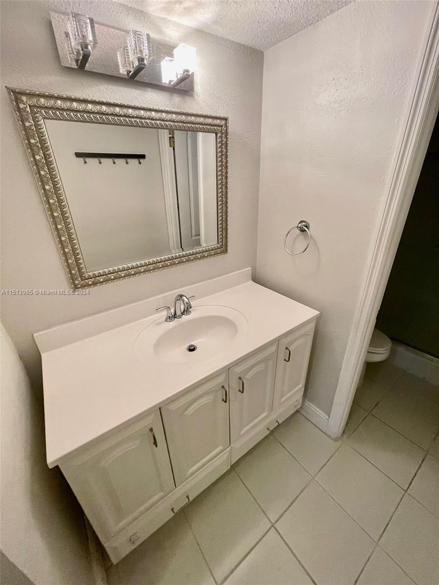 Hollywood, Florida 33019, 1 Bedroom Bedrooms, ,1 BathroomBathrooms,Residentiallease,For Rent,A11513985