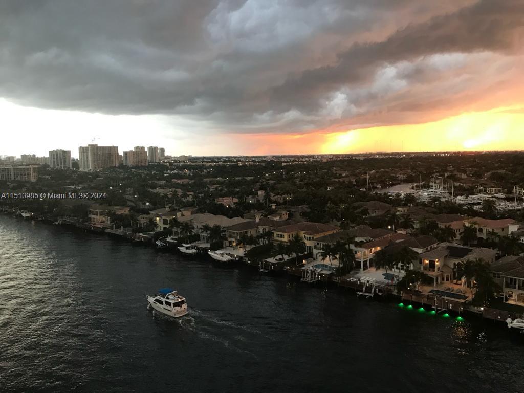 Hollywood, Florida 33019, 1 Bedroom Bedrooms, ,1 BathroomBathrooms,Residentiallease,For Rent,A11513985