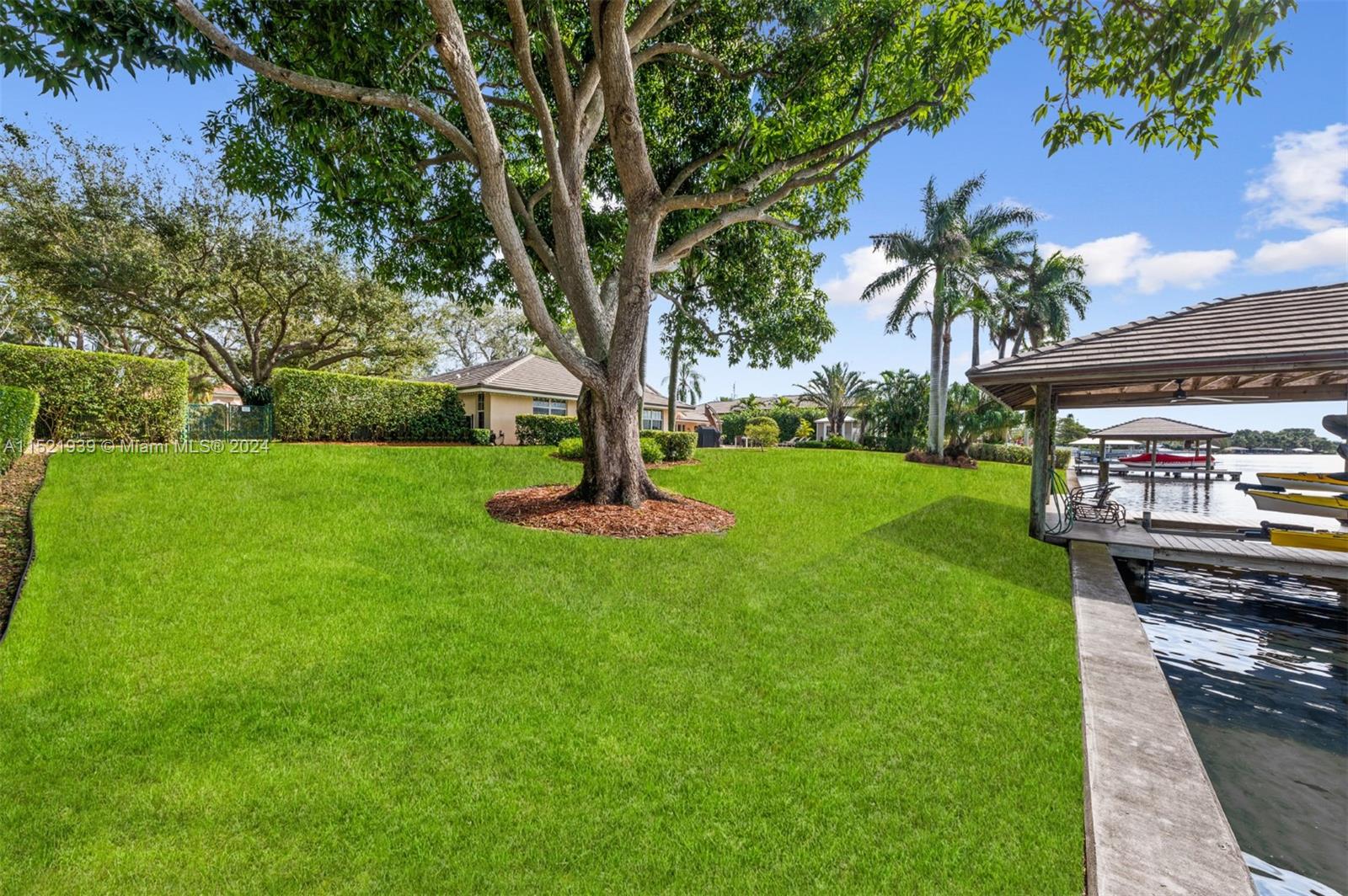3835 Lake Dr, Boynton Beach, FL, 33435 United States, 4 Bedrooms Bedrooms, ,3 BathroomsBathrooms,Residential,For Sale,Lake Dr,A11521939