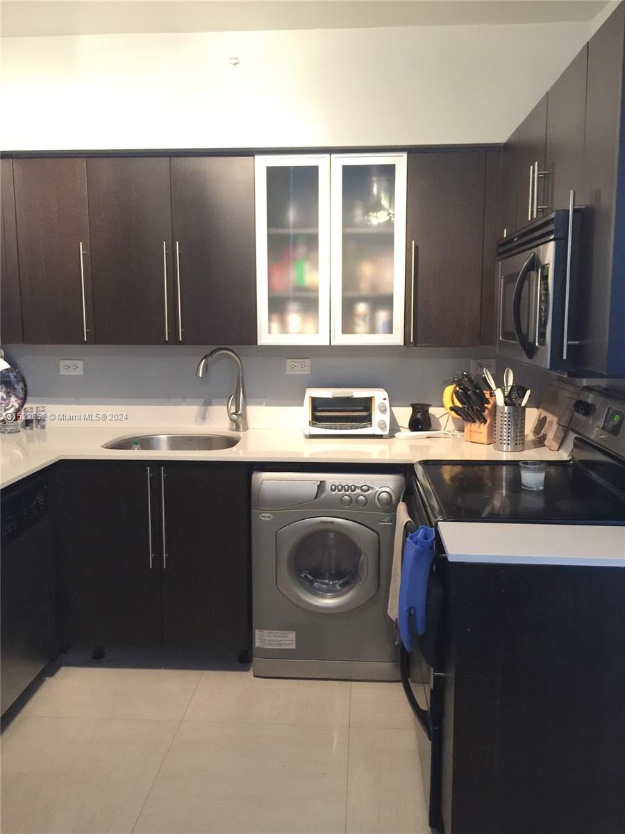 1500 Bay Rd 834S, Miami Beach, Florida 33139, 2 Bedrooms Bedrooms, ,2 BathroomsBathrooms,Residential,For Sale,1500 Bay Rd 834S,A11522852