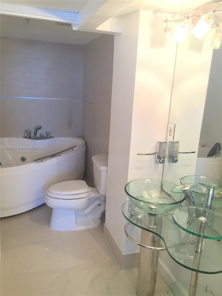 1500 Bay Rd 834S, Miami Beach, Florida 33139, 2 Bedrooms Bedrooms, ,2 BathroomsBathrooms,Residential,For Sale,1500 Bay Rd 834S,A11522852