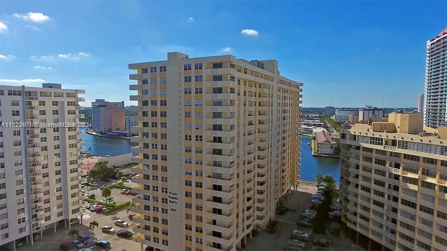 1833 Ocean Dr, Hallandale Beach, FL, 33009 United States, 2 Bedrooms Bedrooms, ,2 BathroomsBathrooms,Residential,For Sale,Ocean Dr,A11522878