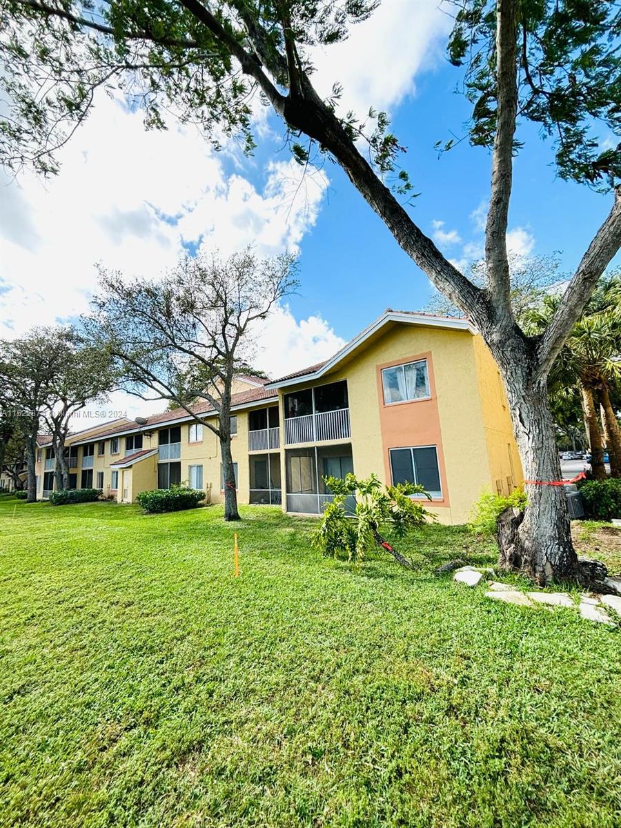 1031 Coral Club Dr, Coral Springs, FL, 33071 United States, 2 Bedrooms Bedrooms, ,2 BathroomsBathrooms,Residential,For Sale,Coral Club Dr,A11522874