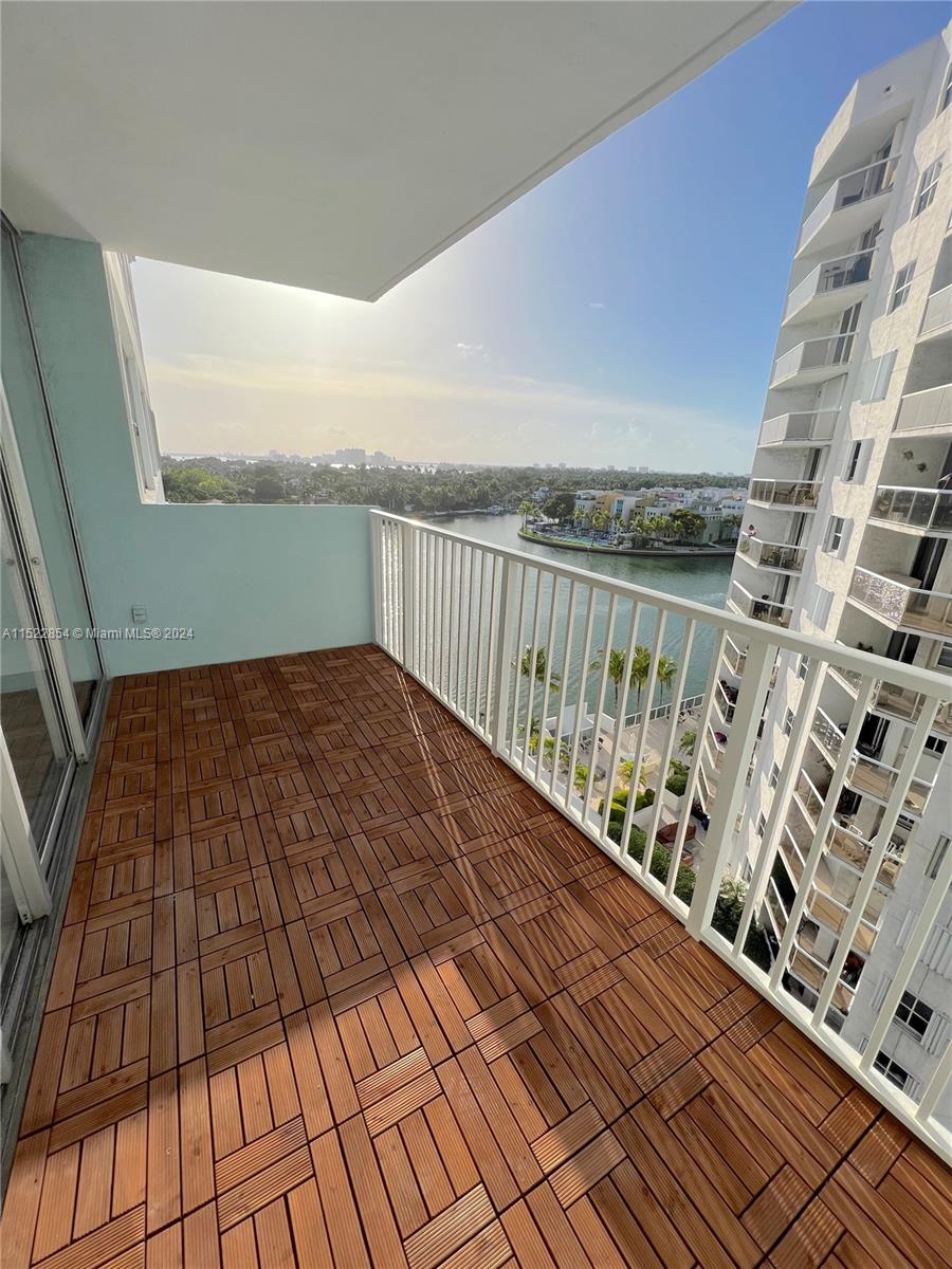 5838 Collins Ave, Miami Beach, FL, 33140 United States, 1 Bedroom Bedrooms, ,1 BathroomBathrooms,Residential,For Sale,Collins Ave,A11522854